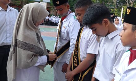 Pelantikan Pengurus OSIM Baru dan Pengukuhan PASKIBRA Angkatan III MTsN 2 Banda Aceh