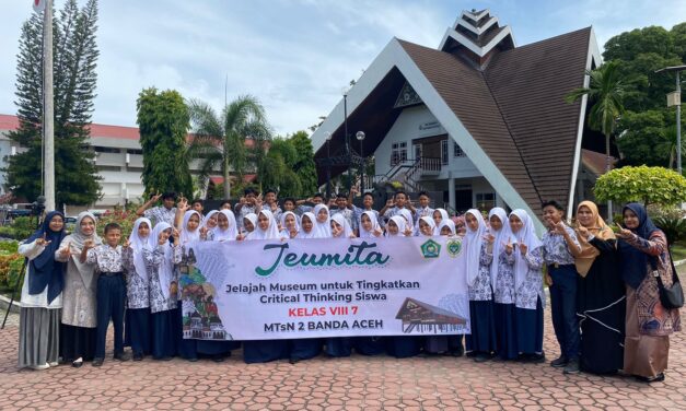 Siswa/i MTsN 2 Banda Aceh Ikuti Kegiatan ‘Jeumita’ di Museum Aceh